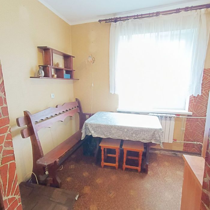 Продаж 1 к кв на Харківській
