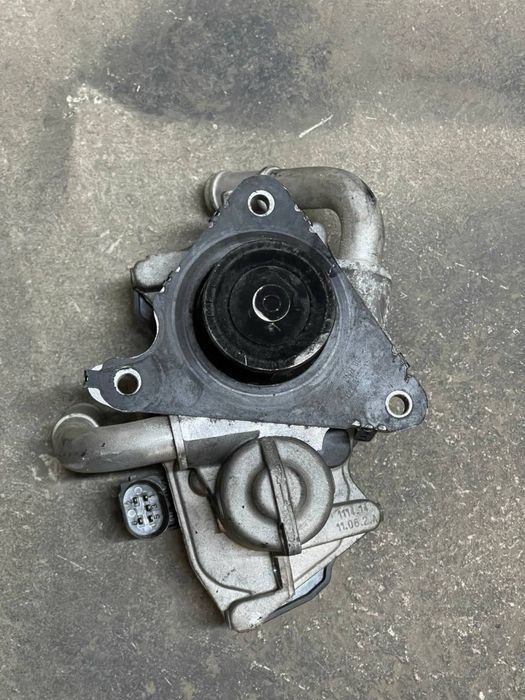 Клапан ЕГР Valeo 04L131501N VW AG 1.6 2.0 TDI