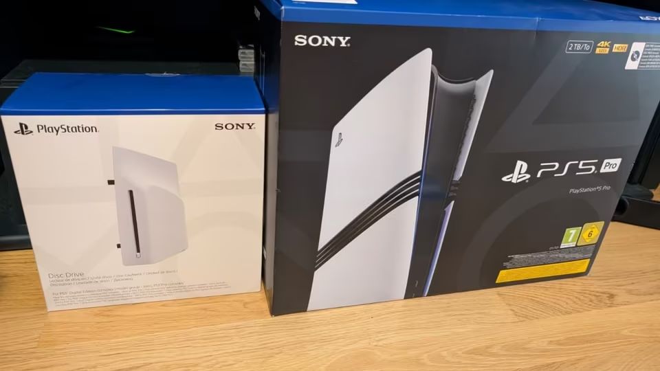 PS5 Pro 2TB z napędem, DualSense i grami - pełen zestaw