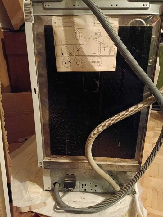 Zmywarka Zanussi do zabudowy 45 cm – sprawna