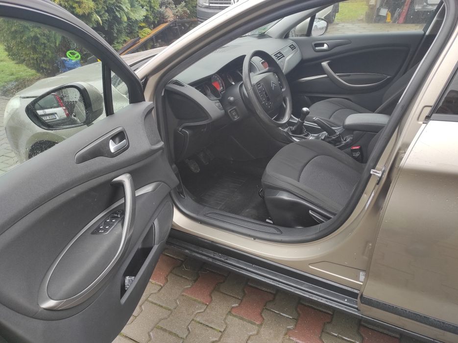 Sprzedam Citroen C5 1.8 b  super stan  idealny pod LPG