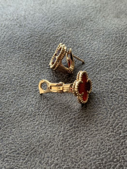Сережки  Van Cleef & Arpels