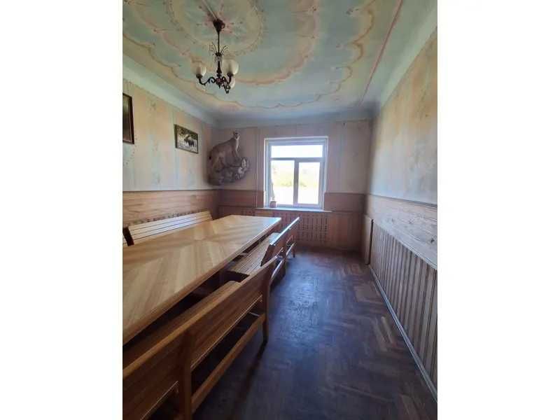 Мисливський будинок 218 м², на ділянці 0.5 га у лісі (Звягельський р-н). Готовий бізнес
