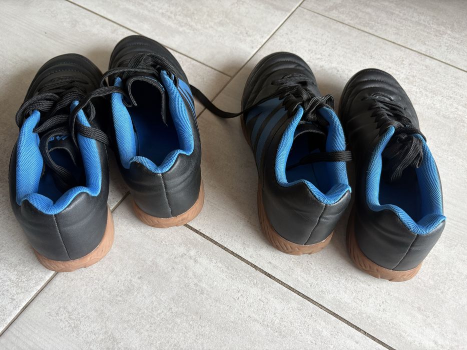 Buty sportowe halowe, dwie pary