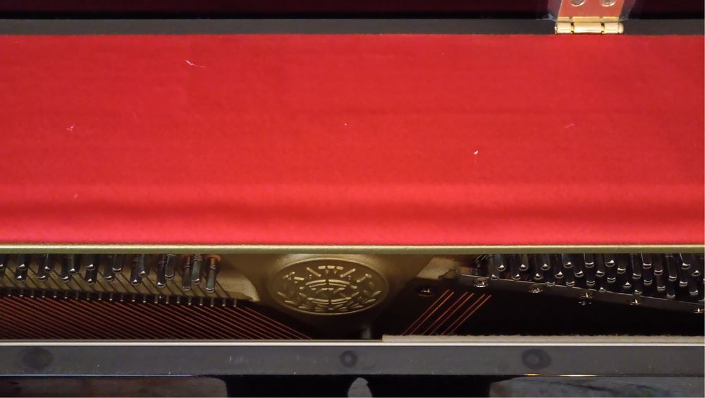 Piano acústico vertical Kawai K-15 E