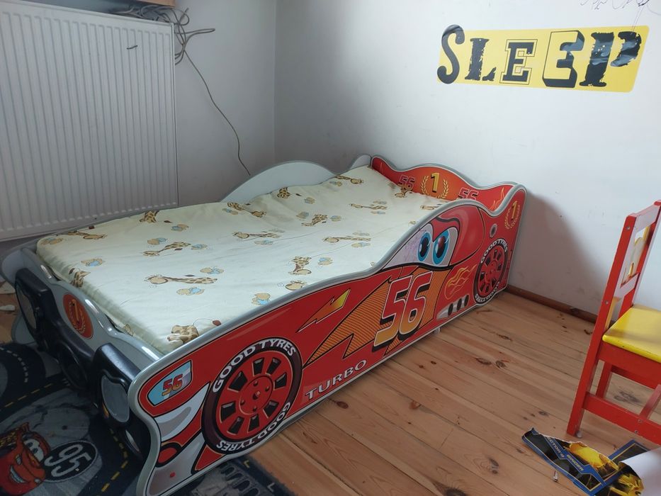 Oddam za darmo łóżko dziecięce ZygZag McQueen z materacem