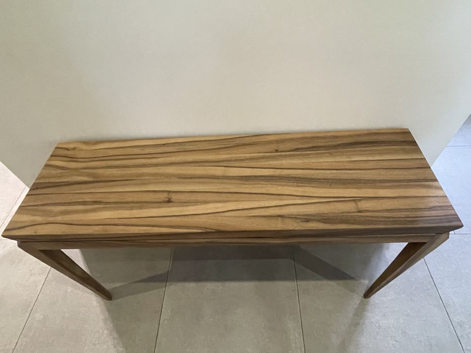 Консольний столик