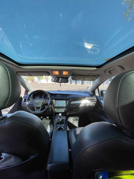 Carrinha Toyota Avensis 1.6 D-4D Executive Full Extras