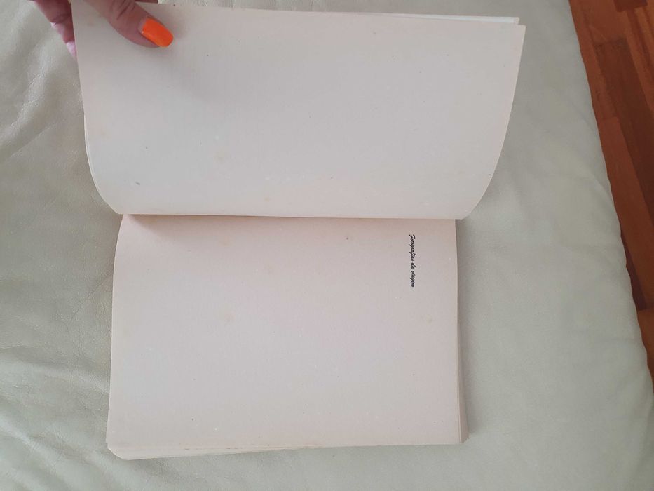 O Livro das Viagens para escrever as viagens - Nunca Usado