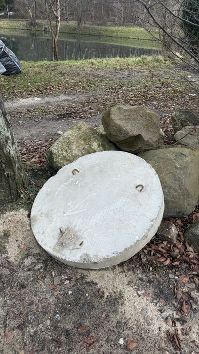 Pokrywa krąg betonowy jak nowy za darmo
