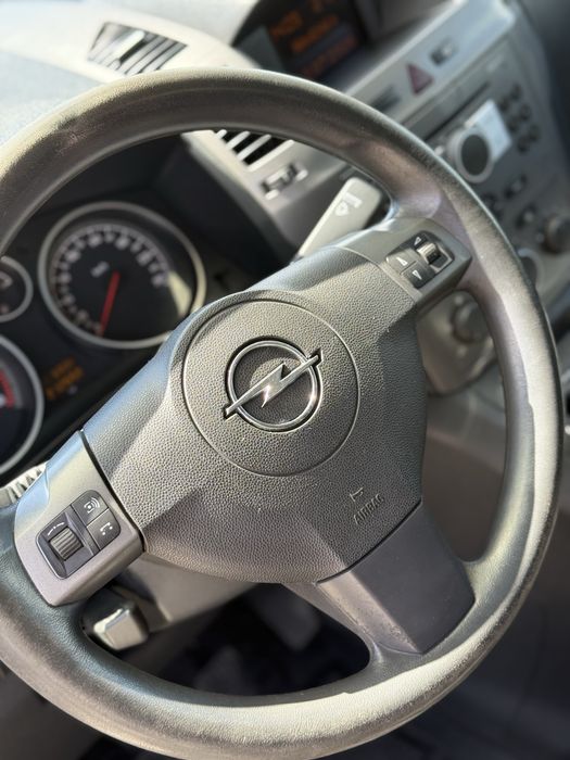 Opel Zafira 2005