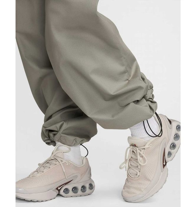 Штани жіночі Nike Everything Wovens Mid-Rise Cargo Pants (FV7643-320)