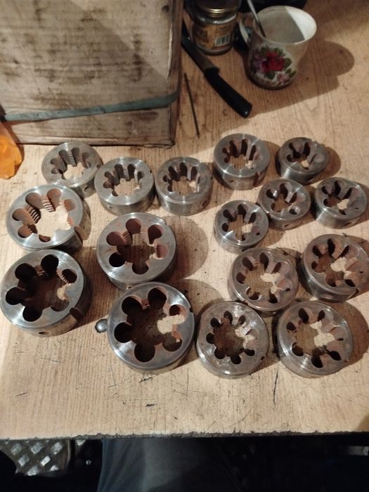 Продам фрези нові і свердла з конусним хвостовиком