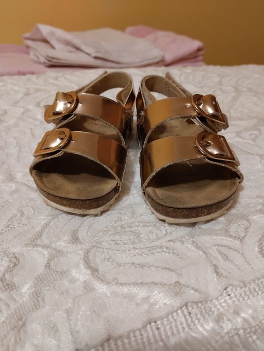 Calçado criança- Tamanho 19