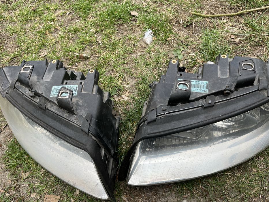Lampy przednie Audi A4 B6