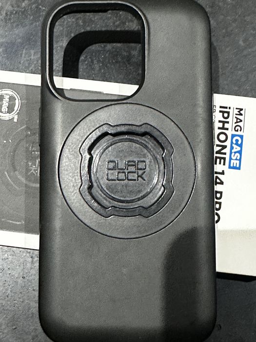Capa QuadLock iPhone 14 Pro