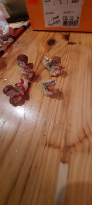 Figurki aniołków