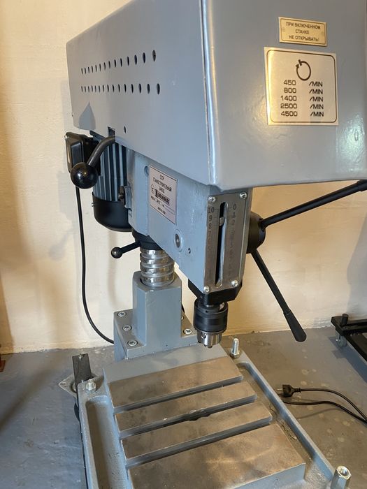 Продам сверлильный станок 2м112 с частотником на 220в