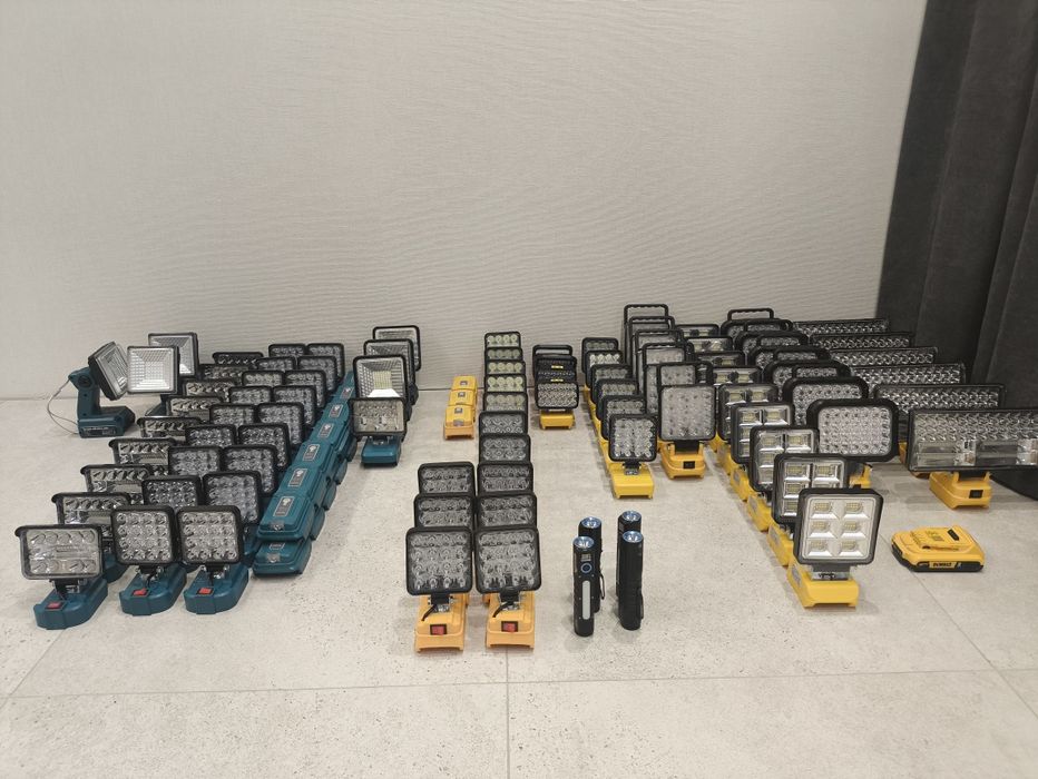 Фонарь Makita Dewalt