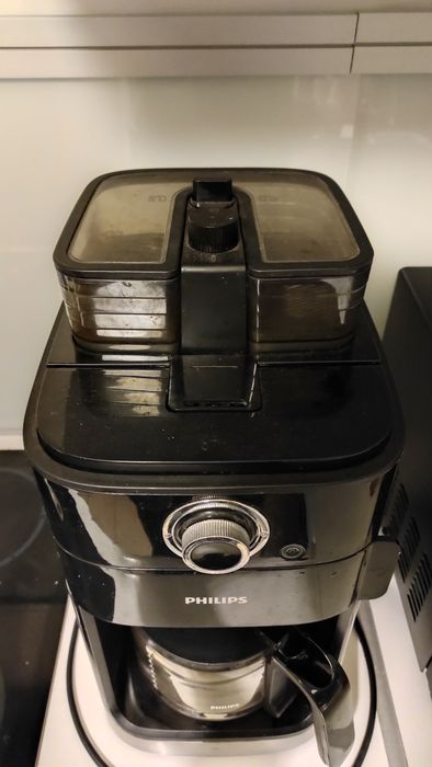 Ekspres przelewowy Philips HD7766/00 z młynkiem i 500 filtrów