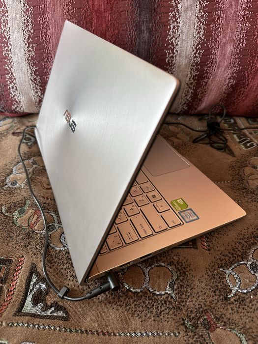 Ультрабук ASUS ZenBook UX433FN