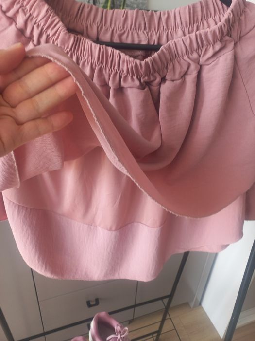 Spódniczka w kolorze pudrowego różu styl romantyczny s/m