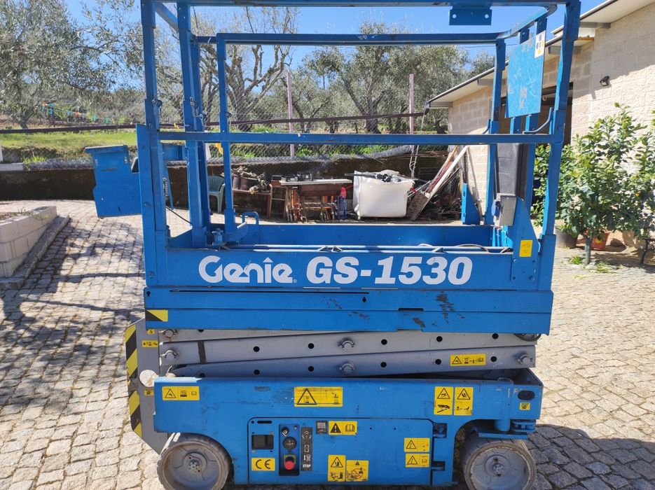 Plataforma elevatória Genie64752122097282124