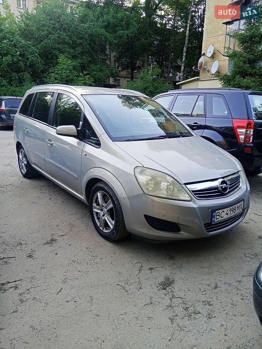 Opel Zafira B FL 2008
