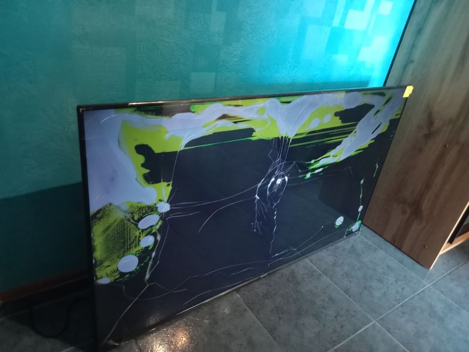 Продам телевізора Hisense 50"