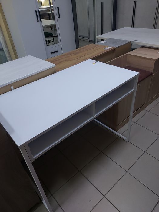 Стіл  комп'ютерний НОВИЙ