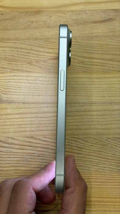 iPhone 15 / 128 Gb / Desbloqueado