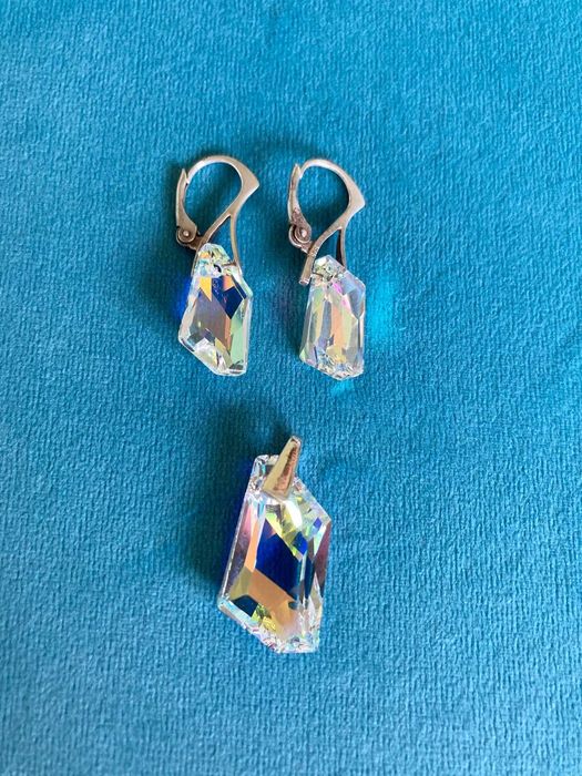 Komplet biżuterii wisiorek kolczyki Swarovski Crystal srebro