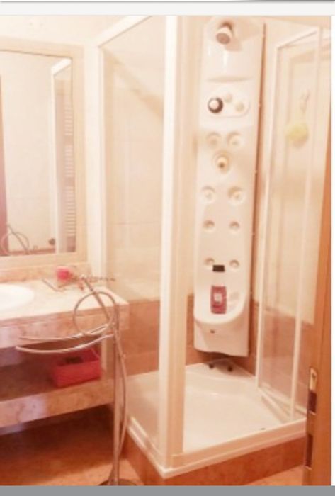 Arrendo quarto com WC privativa