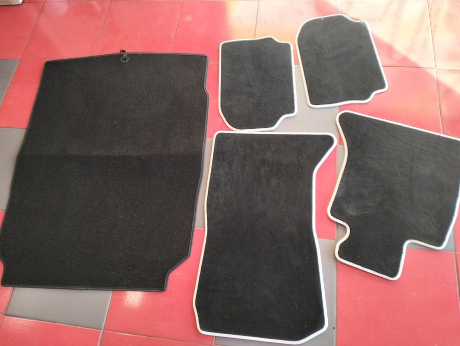 Dywaniki welurowe - materiałowe BMW F10