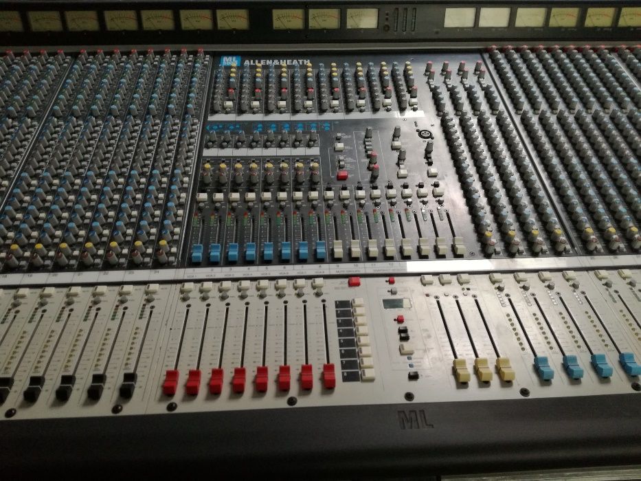 Mesa de mistura ML5000 ML4000 Allen&heath 48 canais