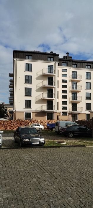 Продаємо самому центрі Коломиї 3-кімнатну квартиру