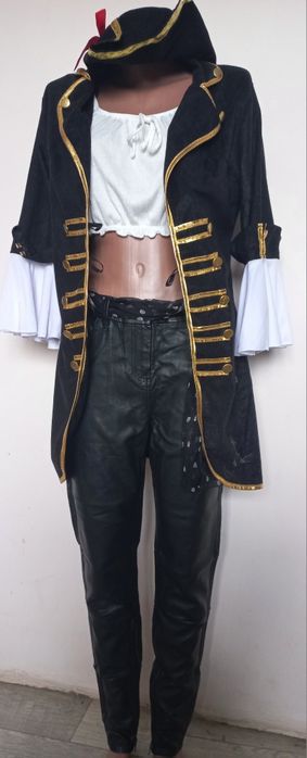 Карнавальний костюм піратки