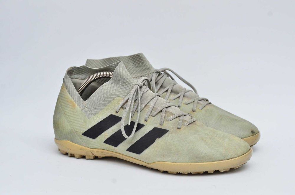Adidas Nemeziz 42-43р сороконожки бампы бутсы копы