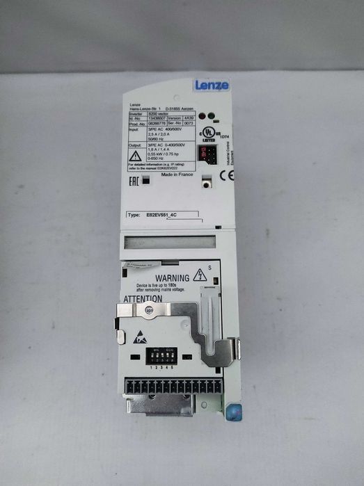 Перетворювач частоти, частотник Lenze E82EV551_4C