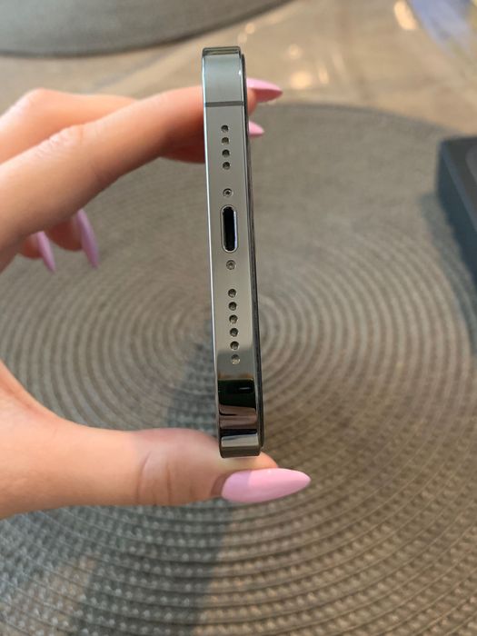 Телефон IPhone 12Pro Max