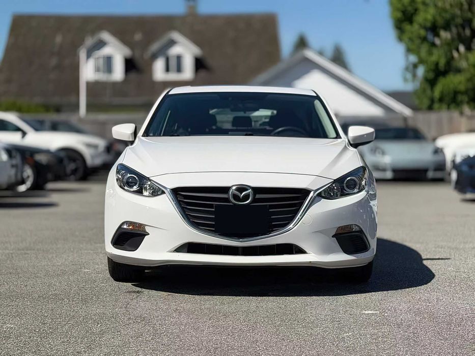 Mazda 3 i Touring      2016