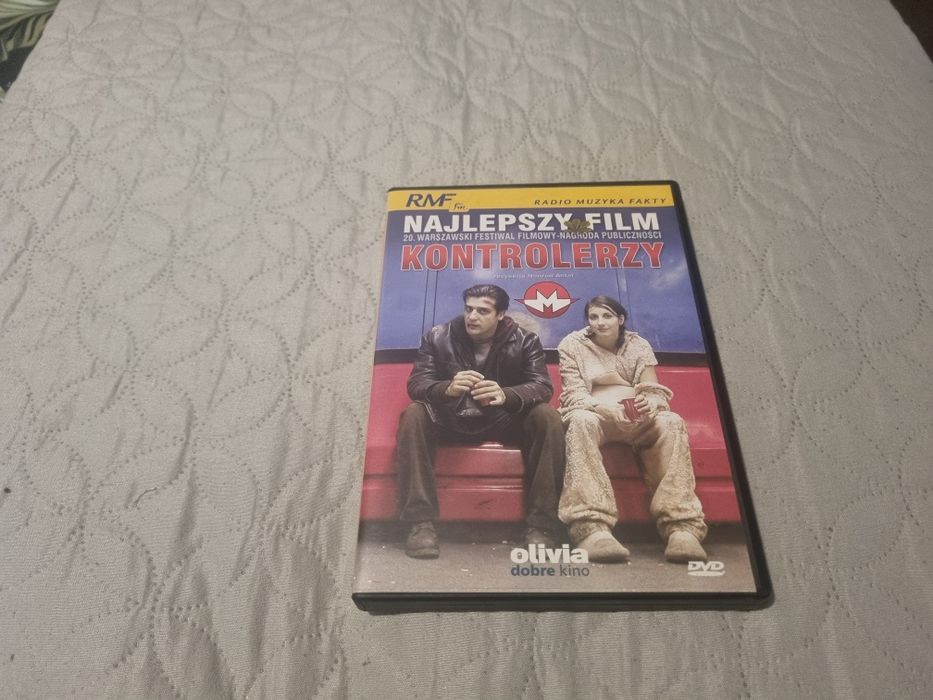 Film na dvd kontrolerzy