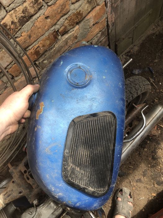 Продам бак иж 3