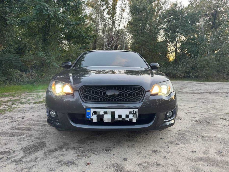 Автомобіль Subaru Legacy