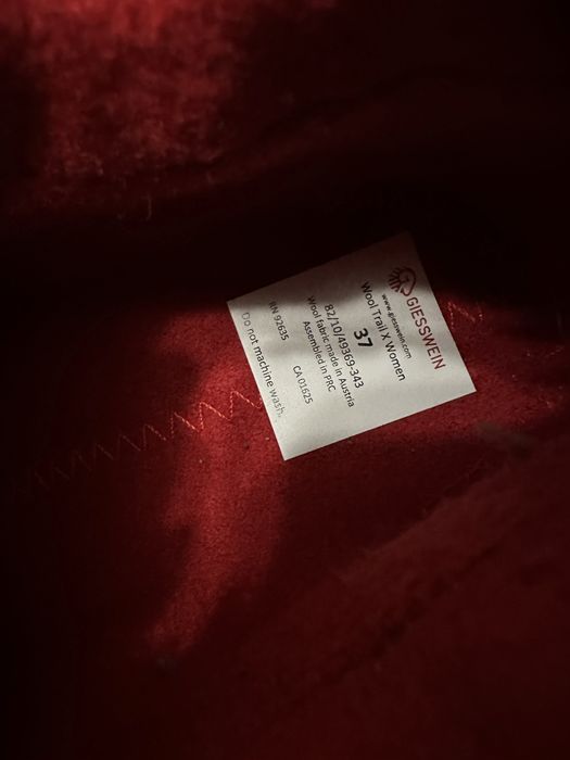 Кросівки Giesswein Training shoe - flammenrot