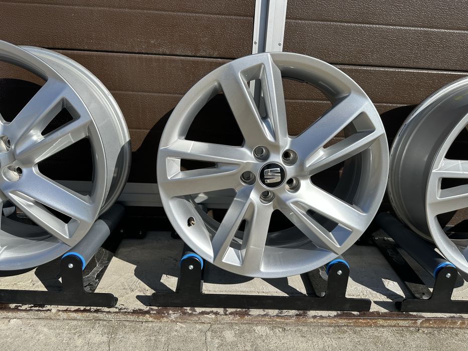 4x felgi aluminiowe 5x100 r17 et48 6,5J Alufelgi oryginał Seat 17”