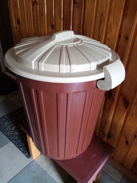 турецкий пластиковый бак для мусора 80 литров для улицы