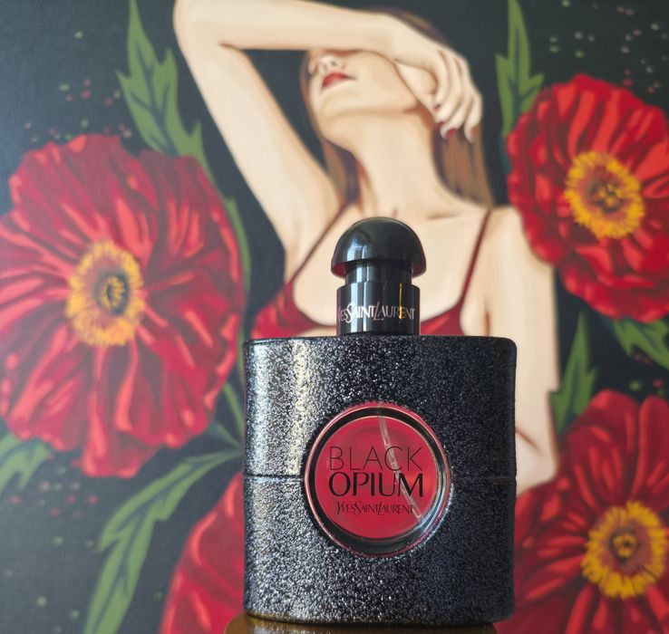 Флакон Yves Saint Laurent Black Opium