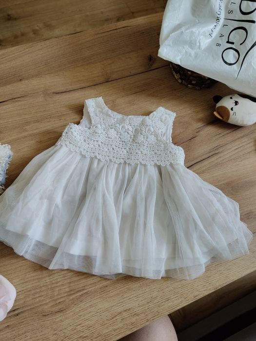 Ubranko na chrzest rozmiar 68