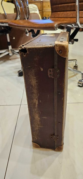 Mala de viagem antiga